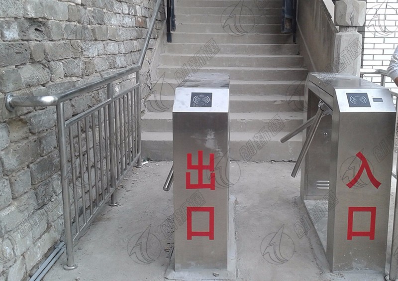 擺閘,三輥閘,速通閘,旋轉(zhuǎn)閘,平移閘,一字閘,人臉識別，
