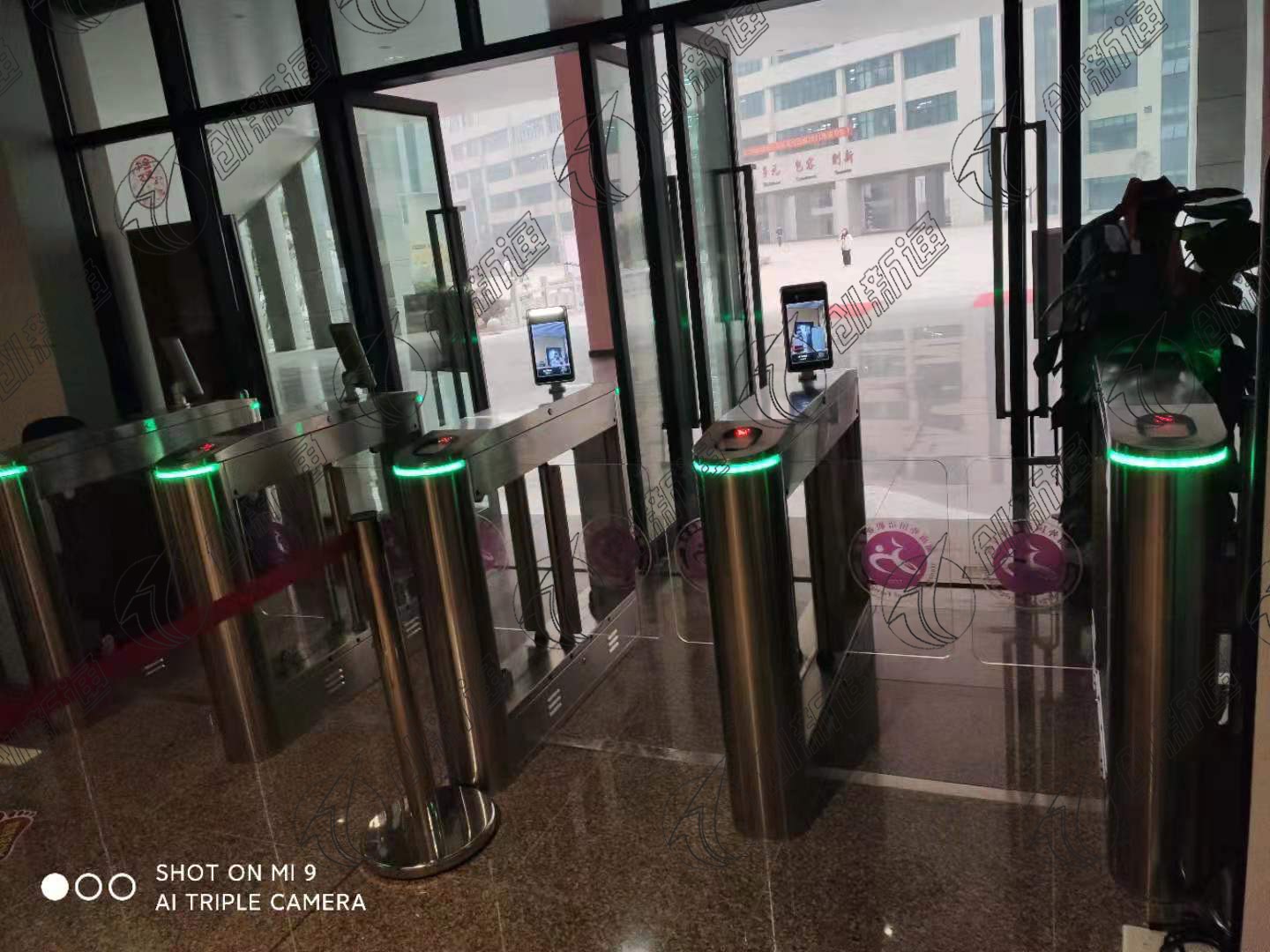 擺閘,三輥閘,速通閘,旋轉(zhuǎn)閘,平移閘,一字閘,人臉識別，